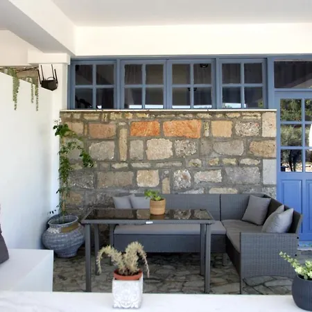 Gerani Beautiful View Karafotaíika